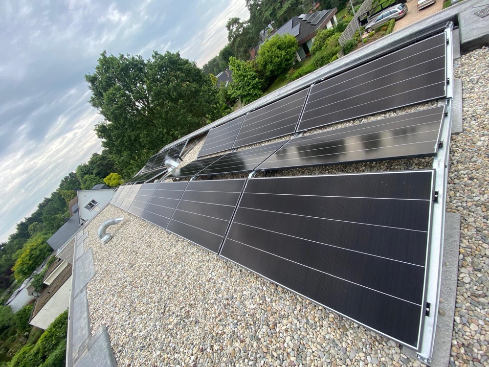 zonnepanelen installatie Mol 20-06-2024