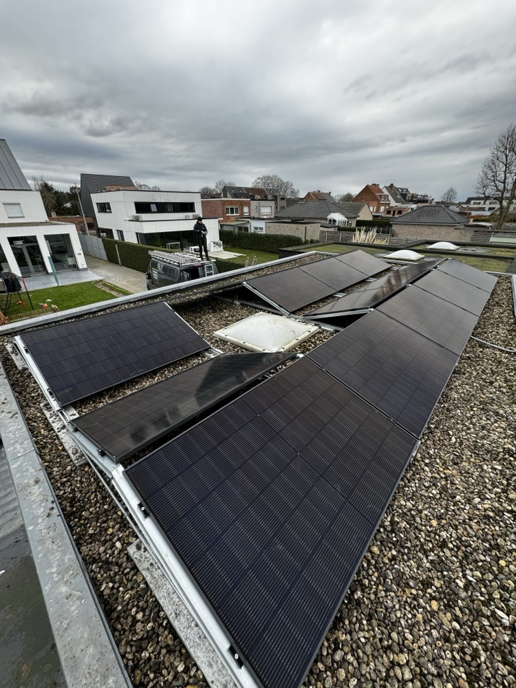 zonnepanelen installatie Herenthout 01-03-2024