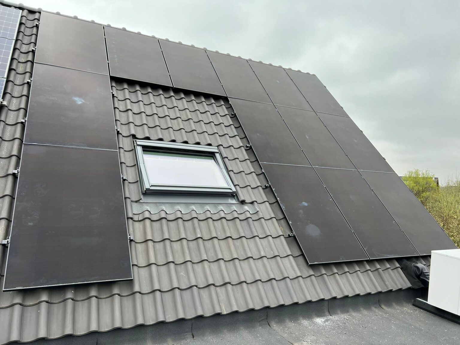 zonnepanelen installatie Beerse 26-03-2024