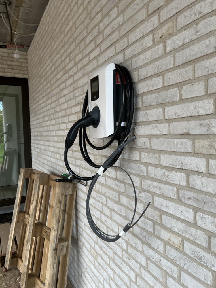 laadpalen installatie Retie 16-04-2024