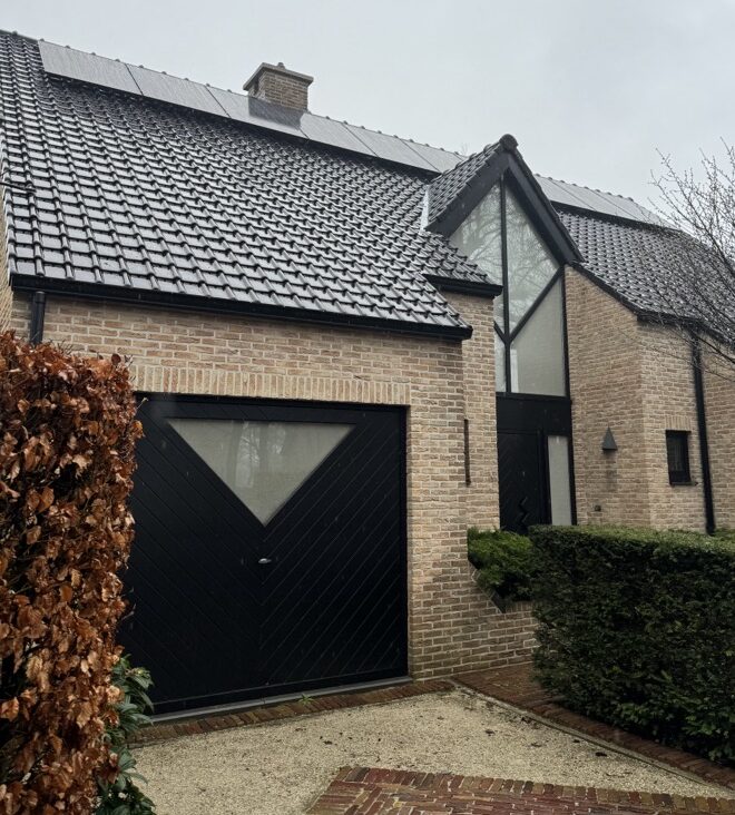zonnepanelen installatie Brasschaat 12-03-2024