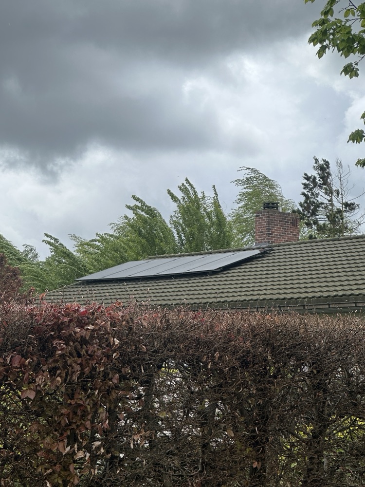 zonnepanelen installatie Kontich 19-04-2024