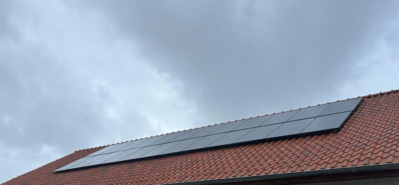 zonnepanelen installatie Mol 20251027