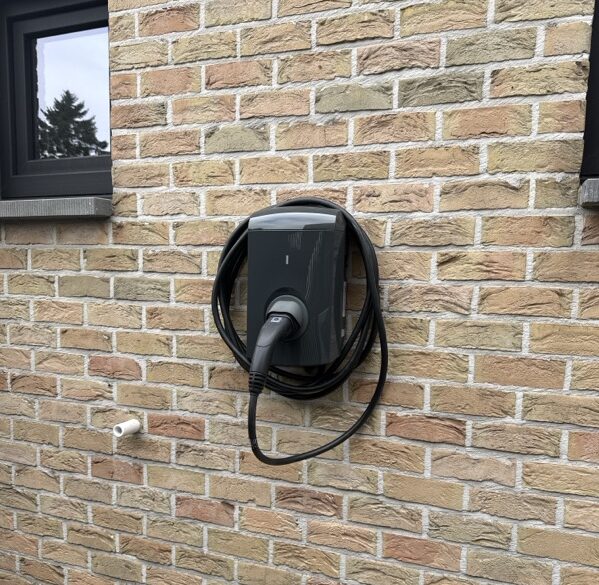 laadpalen installatie Pelt 20251017
